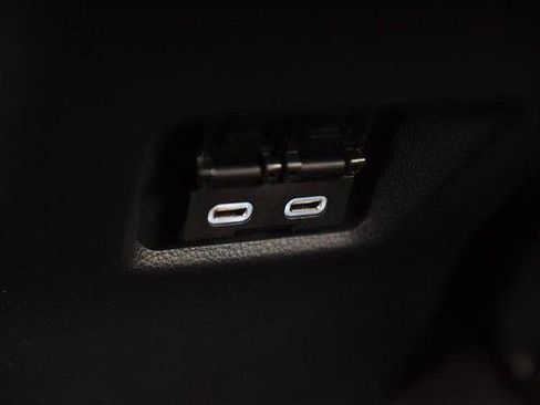 Used 2025 Toyota RAV4 XLE image 23