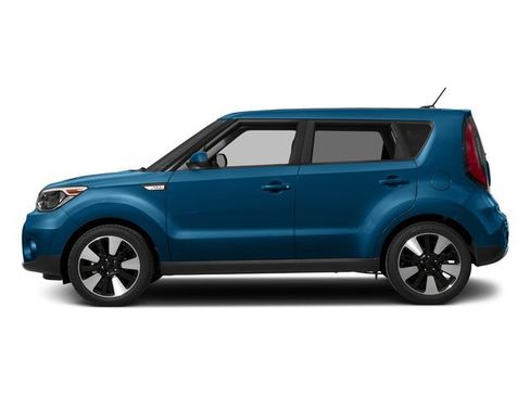 Used 2017 Kia Soul + w/ Designer's Package FWD image 6