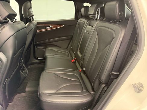 Used 2019 Lincoln Nautilus Reserve image 46