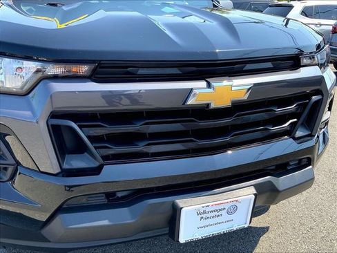 Used 2024 Chevrolet Colorado LT w/ LT Convenience Package AWD/4WD image 29