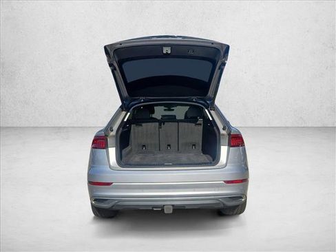 Used 2019 Audi Q8 Premium Plus w/ Premium Plus AWD/4WD image 6