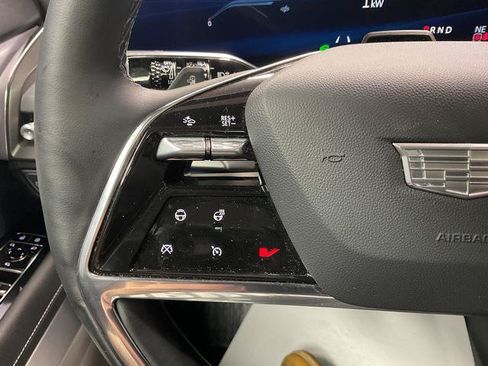 Used 2026 Cadillac Vistiq Sport w/ LPO, Floor Liner Package AWD/4WD image 17