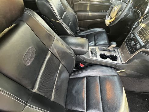 Used 2017 Jeep Grand Cherokee Overland image 44