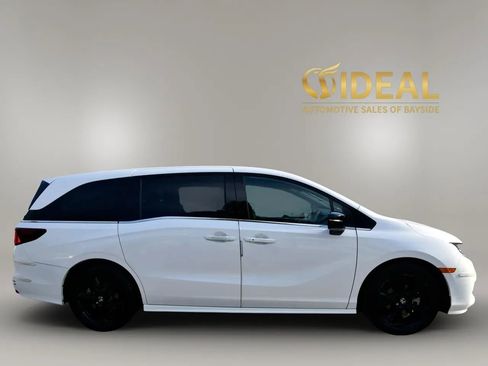 Used 2023 Honda Odyssey Sport image 8