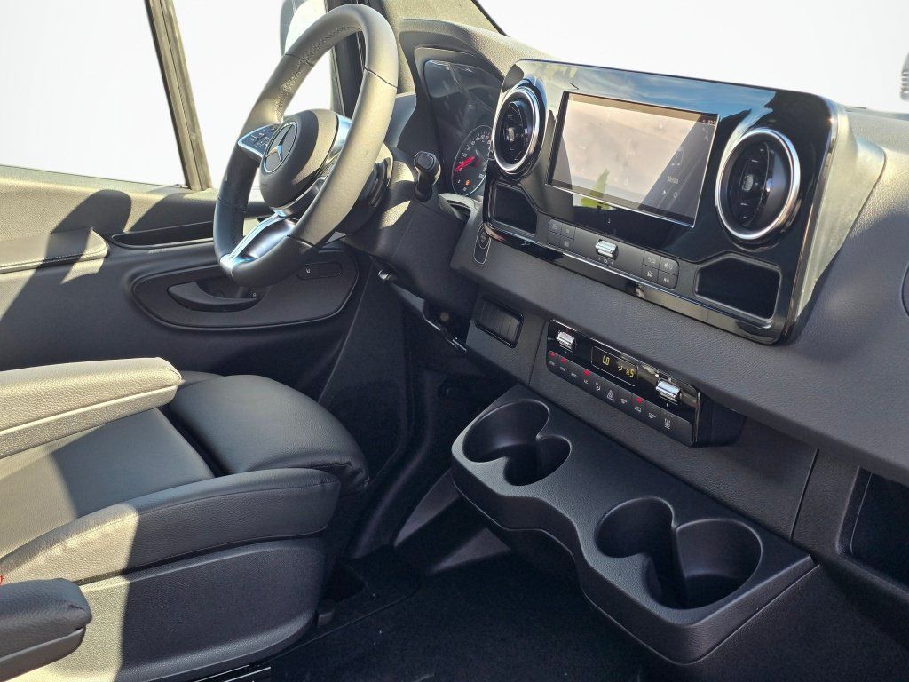 New 2026 Mercedes-Benz Sprinter 2500 image 25
