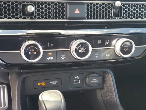 Used 2023 Honda Civic Sport image 21