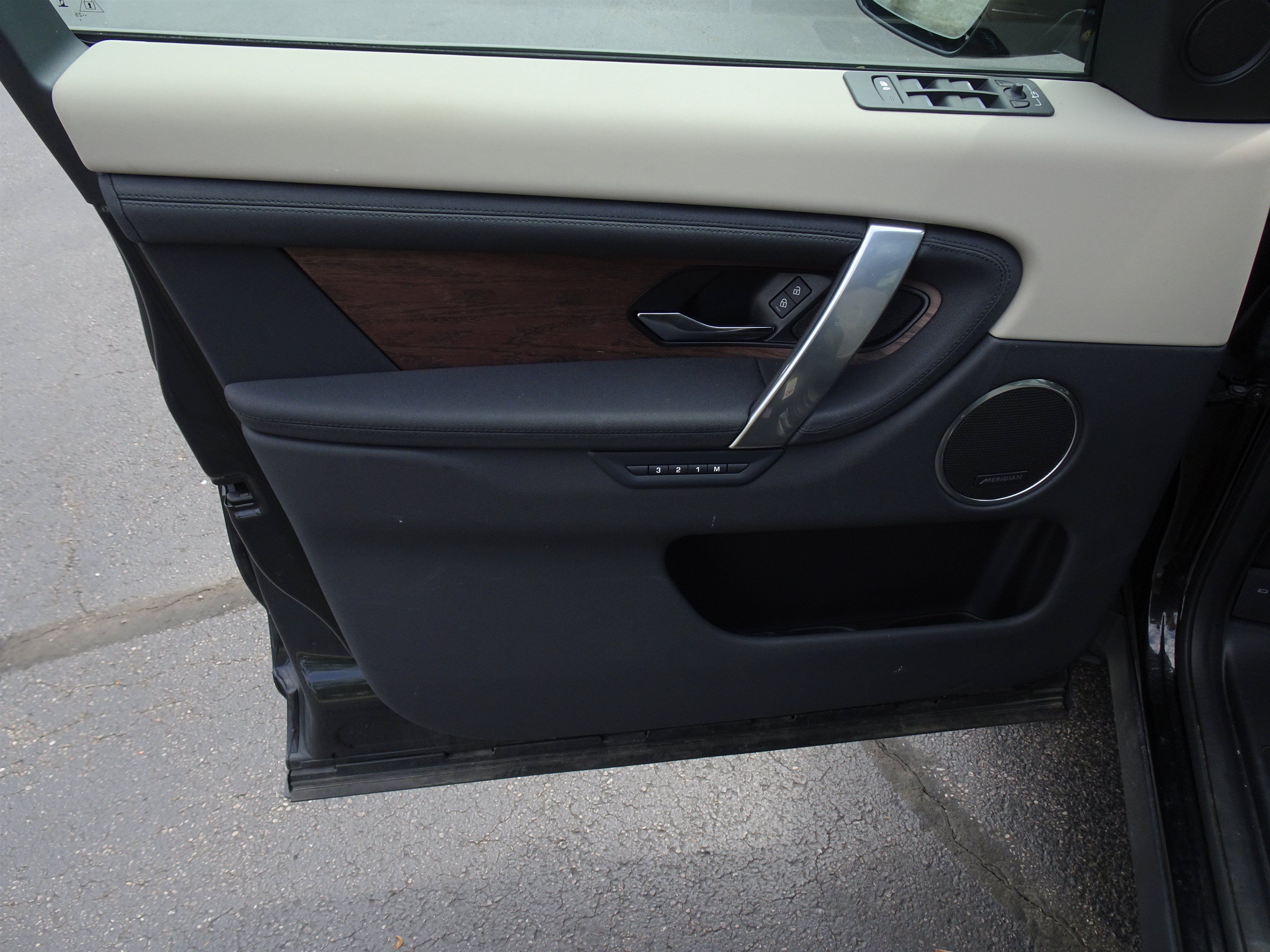 Certified 2025 Land Rover Discovery Sport S AWD/4WD image 16