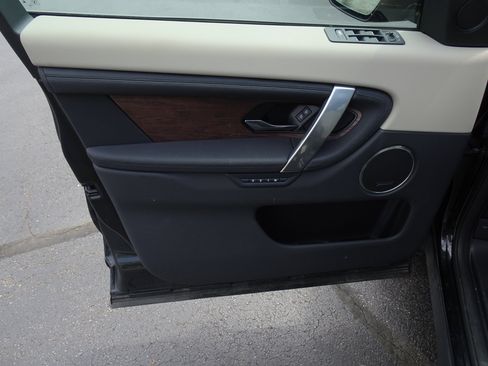 Certified 2025 Land Rover Discovery Sport S AWD/4WD image 16