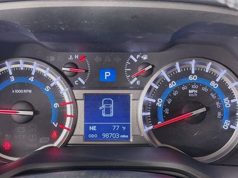 Used 2019 Toyota 4Runner SR5 Premium AWD/4WD image 13