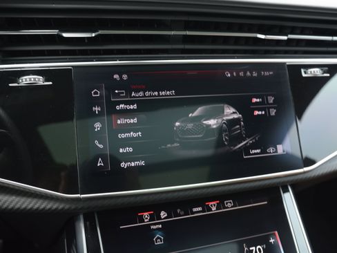 Used 2025 Audi RS Q8 performance AWD/4WD image 22