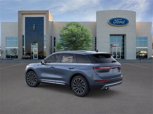 New 2026 Lincoln Corsair Reserve image 4