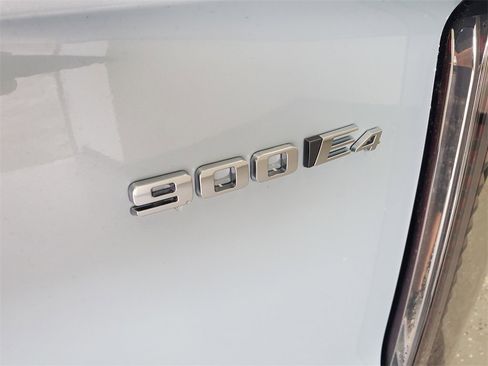 New 2026 Cadillac Vistiq Sport w/ LPO, Floor Liner Package image 30