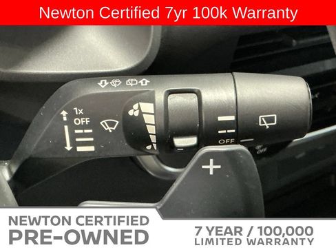 Used 2025 Nissan Rogue S FWD image 30