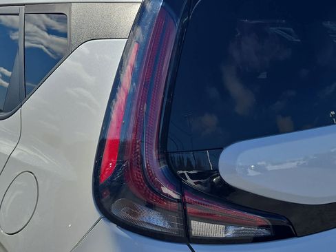 Used 2024 Kia Soul LX w/ Option Group 015 image 11