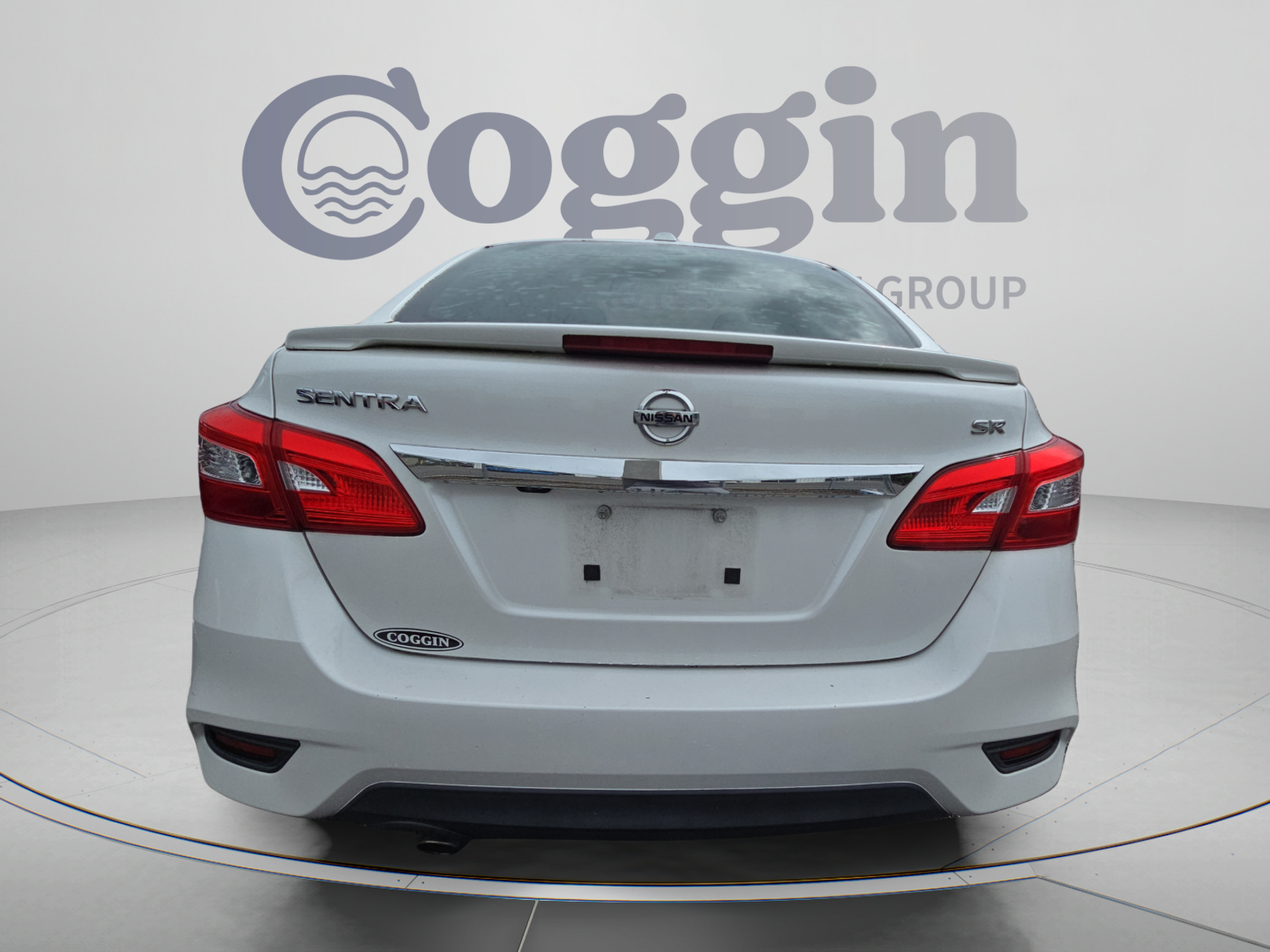Used 2019 Nissan Sentra SR FWD image 4