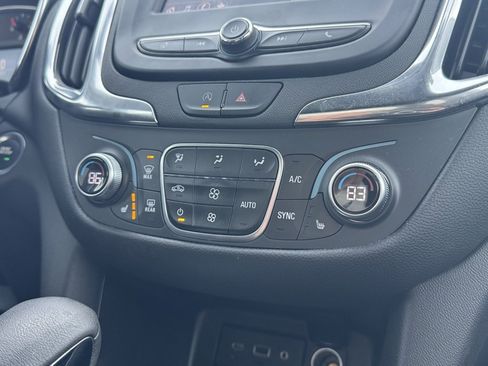 Used 2023 Chevrolet Equinox LT image 27