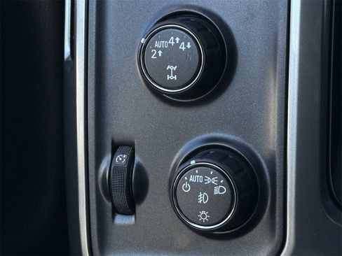 Used 2017 Chevrolet Silverado 1500 LT w/ All Star Edition image 20