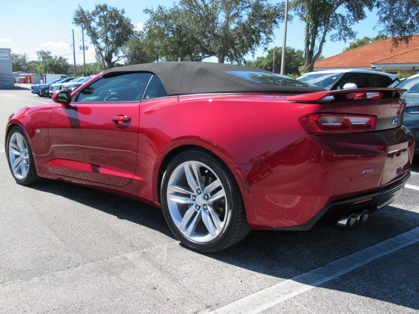 Used 2017 Chevrolet Camaro LT RWD image 6