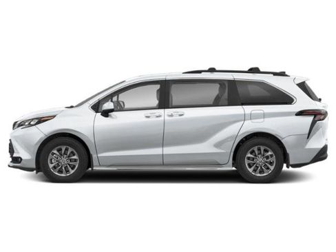 New 2026 Toyota Sienna XLE FWD image 6