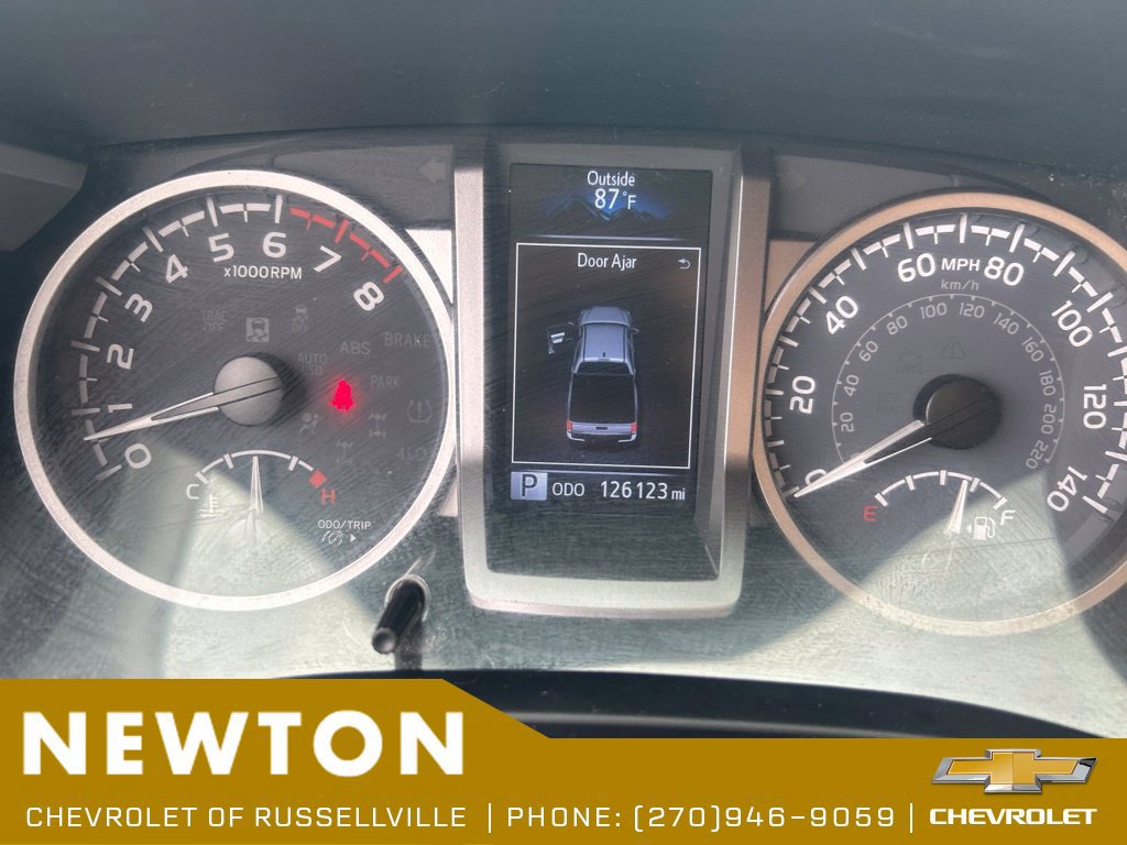 Used 2023 Toyota Tacoma SR5 AWD/4WD image 6