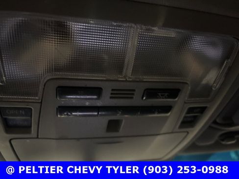 Used 2014 Toyota Camry L image 16