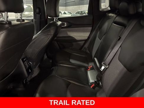 Used 2023 Jeep Compass Latitude w/ Convenience Group AWD/4WD image 19