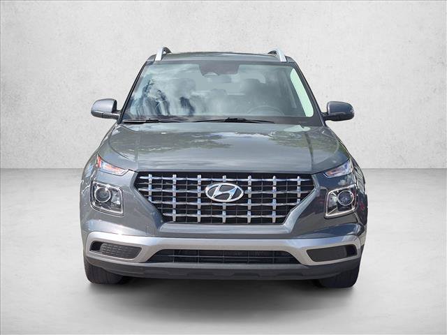 Used 2023 Hyundai Venue SEL FWD image 2