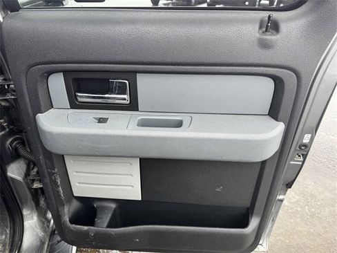 Used 2012 Ford F150 XLT w/ XTR Pkg image 15