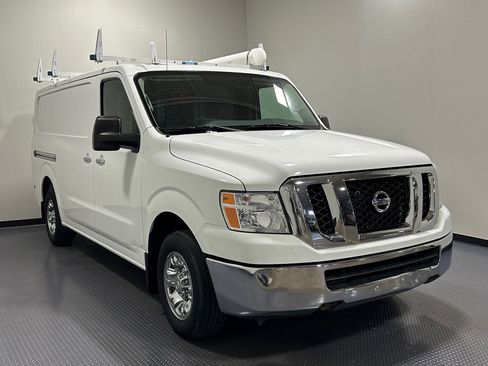 Used 2016 Nissan NV 2500 SL w/ Technology Package image 3