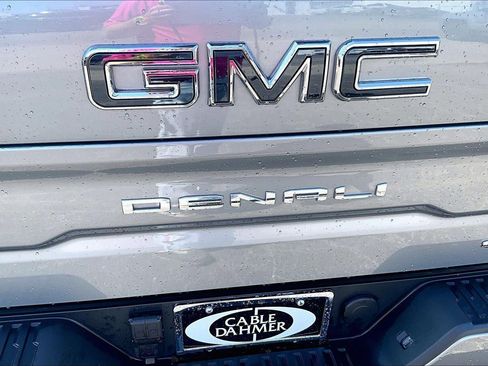 Used 2025 GMC Sierra 1500 Denali Ultimate AWD/4WD image 31