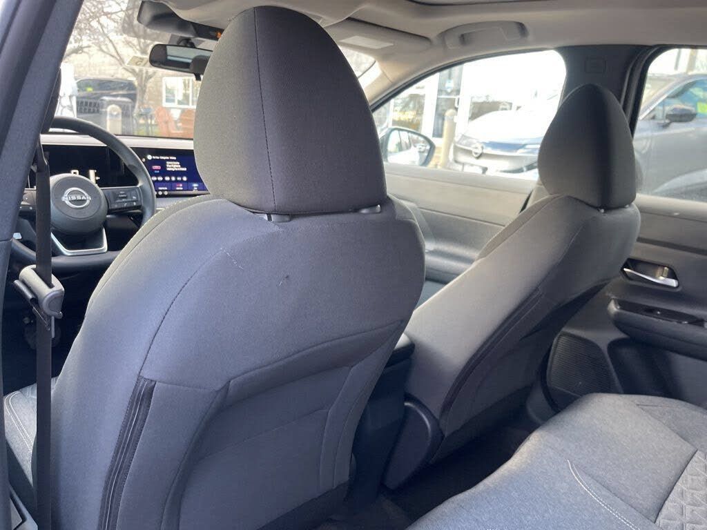 Used 2026 Nissan Kicks SV w/ SV Premium Package AWD/4WD image 14