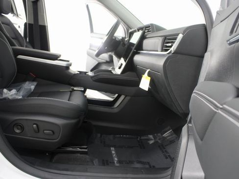 New 2026 GMC Terrain Denali image 25