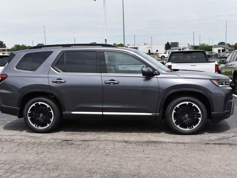 New 2026 Honda Pilot Touring image 5
