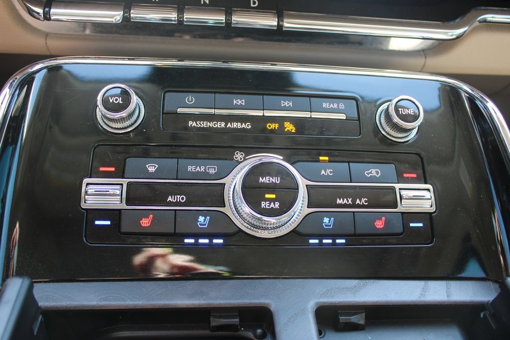 Used 2024 Lincoln Navigator L Reserve AWD/4WD image 45