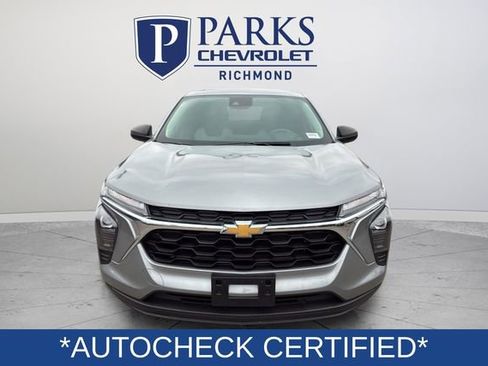 Certified 2024 Chevrolet Trax LS w/ Driver Confidence Package image 2