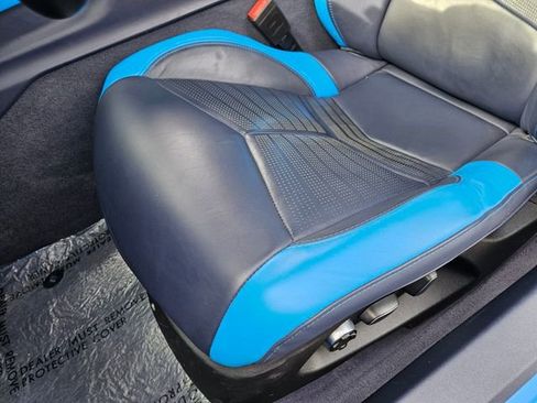 Used 2022 Chevrolet Corvette Stingray Premium Conv w/ Z51 Performance Package image 8