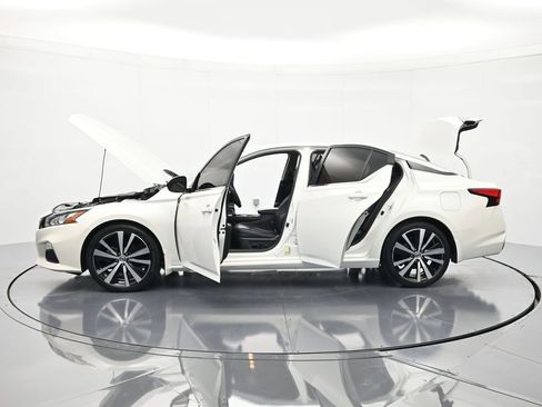 Certified 2021 Nissan Altima 2.0 SR FWD image 47