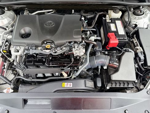 Used 2023 Toyota Camry SE FWD image 17