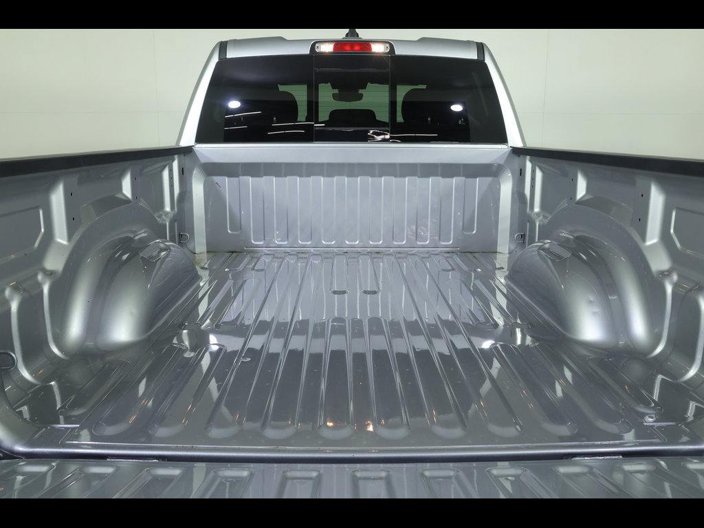 Used 2024 RAM 1500 Big Horn AWD/4WD image 16