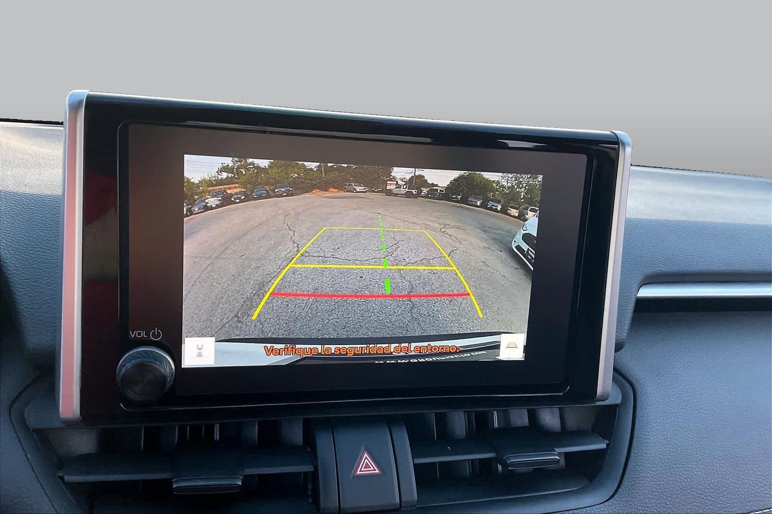 Used 2025 Toyota RAV4 XLE FWD image 26