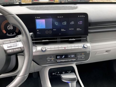 Used 2024 Hyundai Kona SEL image 6