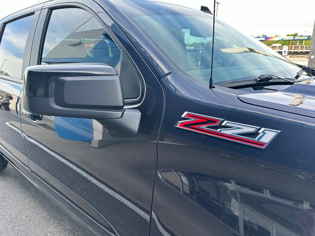 Used 2024 Chevrolet Silverado 1500 LT Trail Boss w/ Convenience Package II AWD/4WD image 8