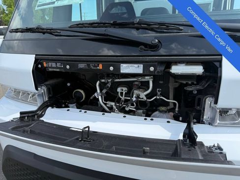 Used 2024 Chevrolet Brightdrop 400 w/ Commercial Equipment Package AWD/4WD image 23