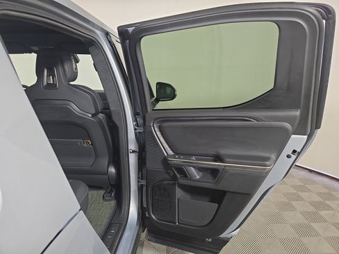 Used 2023 Rivian R1T Adventure image 19