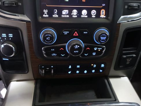 Used 2013 RAM 2500 Laramie w/ Protection Group image 25
