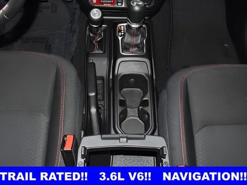 Used 2023 Jeep Wrangler Unlimited Rubicon w/ Cold Weather Group AWD/4WD image 20