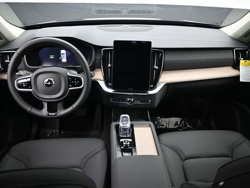 New 2026 Volvo XC90 B6 Plus w/ Protection Package Premier AWD/4WD image 20