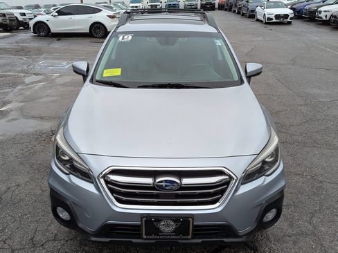 Used 2019 Subaru Outback 3.6R Limited AWD/4WD image 3