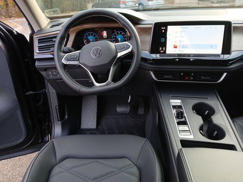 New 2026 Volkswagen Atlas SE AWD/4WD image 13