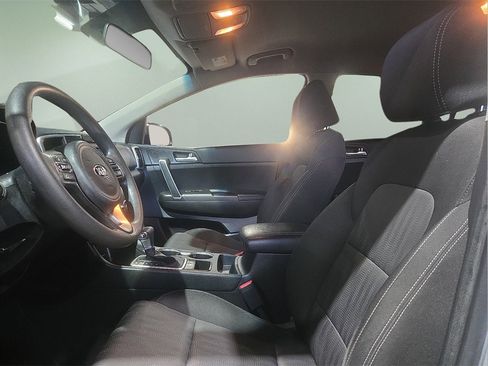 Used 2019 Kia Sportage LX image 19